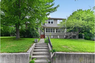 137 Proudfit Street, Madison, WI 53715 - Photo 2