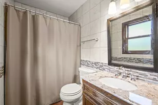7830 W Oakbrook Cir, Madison, WI 53717 - Photo 24