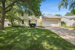 7830 W Oakbrook Cir, Madison, WI 53717 - Photo 1