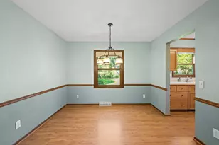 7830 W Oakbrook Cir, Madison, WI 53717 - Photo 14