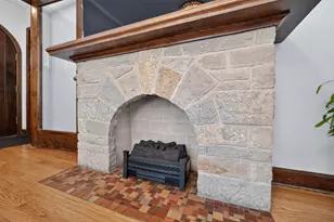 2626 Chamberlain Ave, Madison, WI 53705 - Photo 6