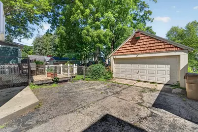 2626 Chamberlain Avenue, Madison, WI 53705 - Photo 34