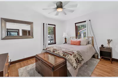 2626 Chamberlain Avenue, Madison, WI 53705 - Photo 16