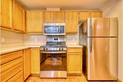 301 Harbour Town Drive #322, Madison, WI 53717 - Photo 6