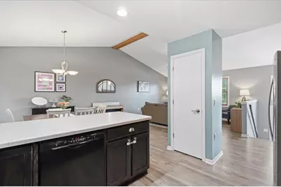 41 Kresteller Circle, Madison, WI 53719 - Photo 18
