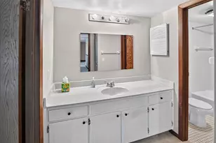 325 S Yellowstone Dr, Madison, WI 53705 - Photo 34