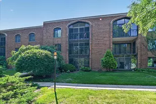 325 S Yellowstone Dr, Madison, WI 53705 - Photo 1