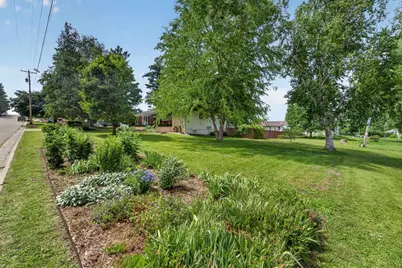 615 Village Drive, Belleville, WI 53508 - Photo 46