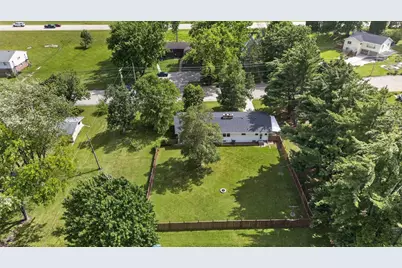 615 Village Drive, Belleville, WI 53508 - Photo 36