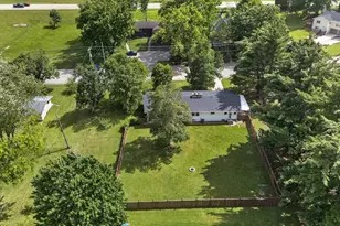 615 Village Dr, Belleville, WI 53508 - Photo 36