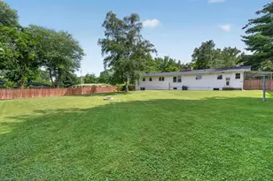 615 Village Dr, Belleville, WI 53508 - Photo 32