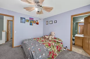 707 Cricket Ln, Middleton, WI 53562 - Photo 14