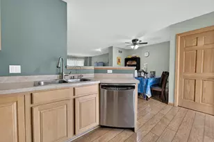 707 Cricket Ln, Madison, WI 53562 - Photo 6