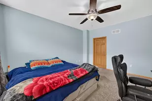 707 Cricket Ln, Madison, WI 53562 - Photo 16
