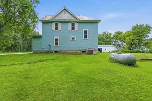 N1137 Wendt Rd, Columbus, WI 53925 - Photo 6
