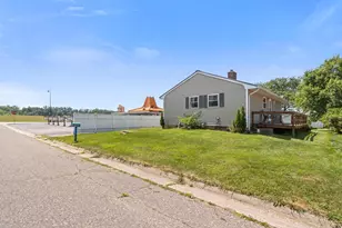 111 Superior St, Portage, WI 53901 - Photo 4