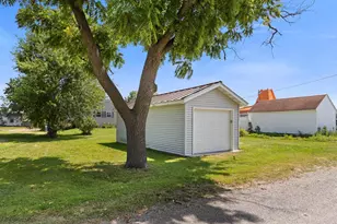 111 Superior St, Portage, WI 53901 - Photo 42