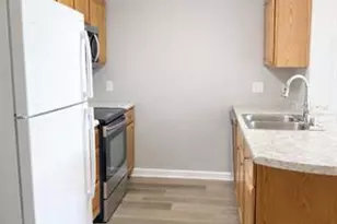 7401 Century Pl, Middleton, WI 53562 - Photo 4