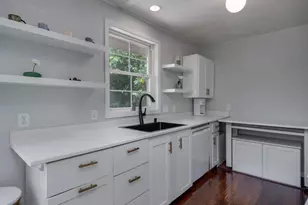 3744 Sargent St, Madison, WI 53714 - Photo 8