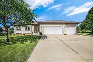 36 Fawn Ridge Cir, Middleton, WI 53562 - Photo 1