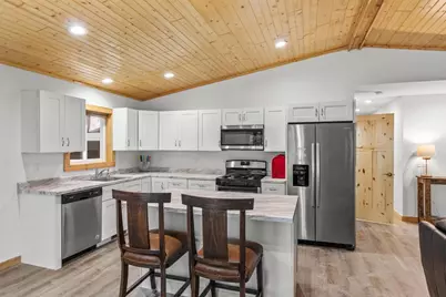 384 Lancer Court, Nekoosa, WI 54457 - Photo 4