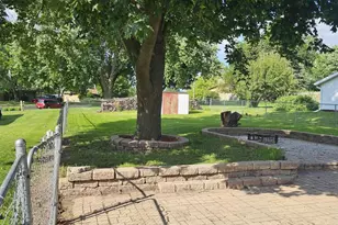 410 W Main St, Marshall, WI 53559 - Photo 8