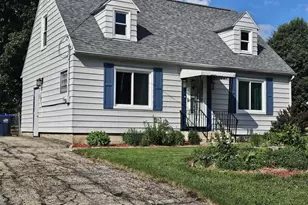 410 W Main St, Marshall, WI 53559 - Photo 4