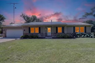 3817 S Carvers Rock Rd, Avalon, WI 53505 - Photo 6