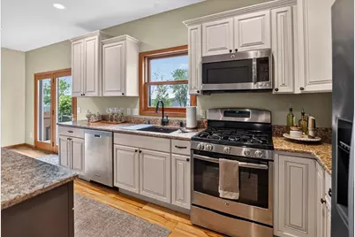 1730 Stonehaven Drive, Sun Prairie, WI 53590 - Photo 14