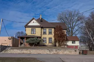 243 W State St, Mauston, WI 53948 - Photo 34