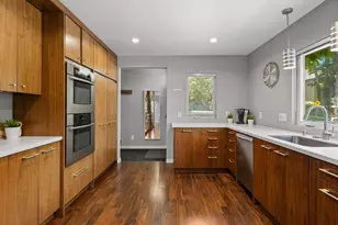 223 N Baldwin St, Madison, WI 53703 - Photo 6