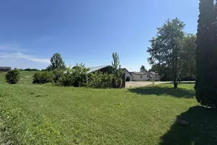 W2502 Preston Rd, Juda, WI 53550 - Photo 14