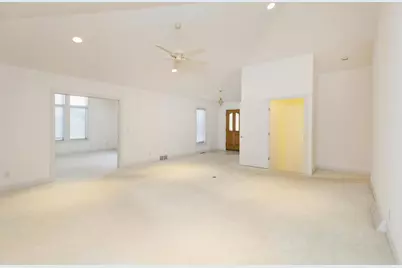 1223 W Sherman Avenue, Fort Atkinson, WI 53538 - Photo 14