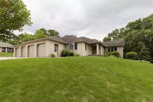 1223 W Sherman Ave, Fort Atkinson, WI 53538 - Photo 56