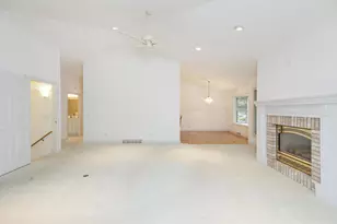 1223 W Sherman Ave, Fort Atkinson, WI 53538 - Photo 8
