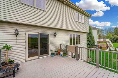 1001 Pebblebrook Courtyard, Waunakee, WI 53597 - Photo 22