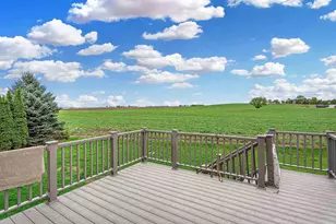 1001 Pebblebrook Courtyard, Waunakee, WI 53597 - Photo 18