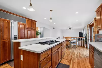 1001 Pebblebrook Courtyard, Waunakee, WI 53597 - Photo 10