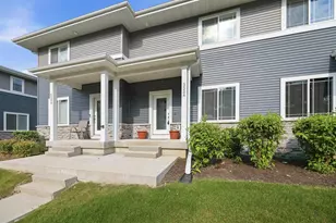 5526 Prairie Pl Dr, Mcfarland, WI 53558 - Photo 2