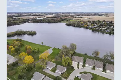 922-932 Waters Edge Court, Marshall, WI 53559 - Photo 1