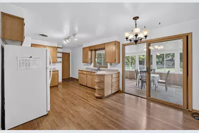 5509 Raymond Road, Madison, WI 53711 - Photo 8