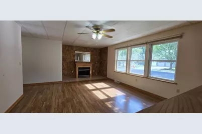 1809 Minnesota Avenue, North Fond du Lac, WI 54937 - Photo 10