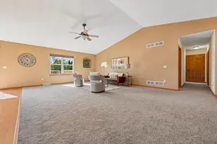 1109 Hickory Ln, Watertown, WI 53094 - Photo 8