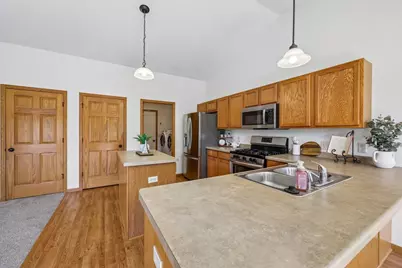 1109 Hickory Lane, Watertown, WI 53094 - Photo 12
