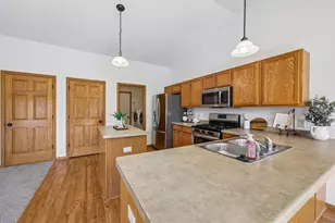 1109 Hickory Ln, Watertown, WI 53094 - Photo 12