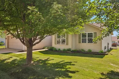 1109 Hickory Lane, Watertown, WI 53094 - Photo 4
