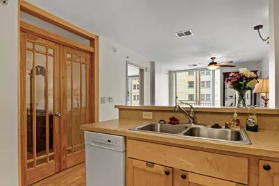 333 W Mifflin Street #2050, Madison, WI 53703 - Photo 4