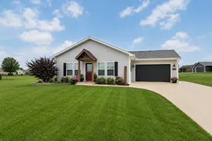 3921 Kipling Dr, Janesville, WI 53548 - Photo 2