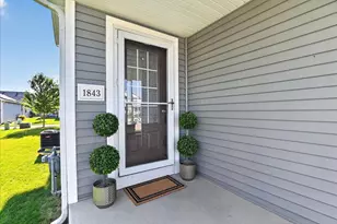 1843 Autumn Lake Parkway, Madison, WI 53718 - Photo 4