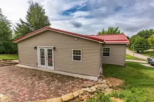 215 5th St, Mineral Point, WI 53565 - Photo 2